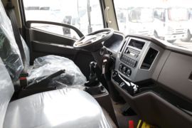 泓图EV&nbsp;电动载货车内饰图片