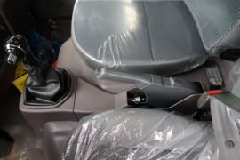 泓图EV&nbsp;电动载货车内饰图片