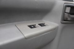 庆铃 五十铃KV100 120马力 4.17米单排厢式轻卡(QL5043XXYBUHAJ)