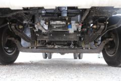 庆铃 五十铃KV100 120马力 4.17米单排厢式轻卡(QL5043XXYBUHAJ)