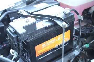 ���� ����F300 2022�� ���˰� 1.5L���� 115���� ���� 5MT ����˫��Ƥ��ͼƬ