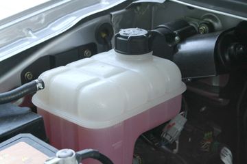 ���� ����F300 2022�� ���˰� 1.5L���� 115���� ���� 5MT ����˫��Ƥ��ͼƬ