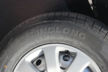 ���� ����F300 2022�� ���˰� 1.5L���� 115���� ���� 5MT ����˫��Ƥ��ͼƬ