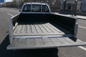 ���� ����F300 2022�� ���˰� 1.5L���� 115���� ���� 5MT ����˫��Ƥ��ͼƬ