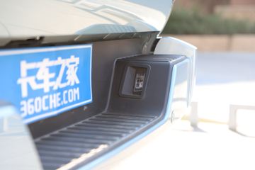 ����� 2022�� �캽�� 2.0T���� 197���� �ֶ����� ����˫��Ƥ��ͼƬ