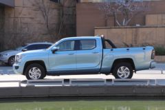 金刚炮 2022款 领航型 2.0T汽油 197马力 手动四驱 标箱双排皮卡 金刚炮 2022款 领航型 2.0T汽油 197马力 手动四驱 标箱双排皮卡