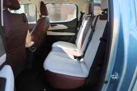 金刚炮&nbsp;皮卡驾驶室                                               图片