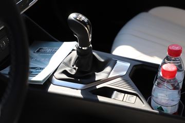 ����� 2022�� �캽�� 2.0T���� 197���� �ֶ����� ����˫��Ƥ��ͼƬ