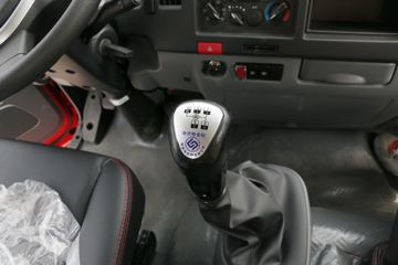 ���� ����˹V9 220���� 4X2 4.845�ײ�դʽ�ػ���(����)(HFC5180CCYB90K2E2S)ͼƬ