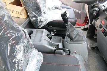 ���� ����˹V9 220���� 4X2 4.845�ײ�դʽ�ػ���(����)(HFC5180CCYB90K2E2S)ͼƬ