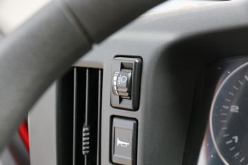 ���� ����˹V9 220���� 4X2 4.845�ײ�դʽ�ػ���(����)(HFC5180CCYB90K2E2S)ͼƬ