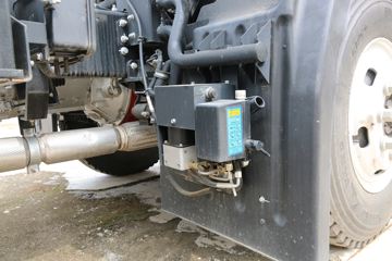 ���� ����˹V9 220���� 4X2 4.845�ײ�դʽ�ػ���(����)(HFC5180CCYB90K2E2S)ͼƬ