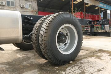 ���� ����˹V9 220���� 4X2 4.845�ײ�դʽ�ػ���(����)(HFC5180CCYB90K2E2S)ͼƬ