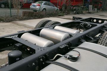 ���� ����˹V9 220���� 4X2 4.845�ײ�դʽ�ػ���(����)(HFC5180CCYB90K2E2S)ͼƬ