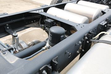 ���� ����˹V9 220���� 4X2 4.845�ײ�դʽ�ػ���(����)(HFC5180CCYB90K2E2S)ͼƬ