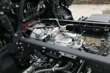 ���� ����˹V9 220���� 4X2 4.845�ײ�դʽ�ػ���(����)(HFC5180CCYB90K2E2S)ͼƬ