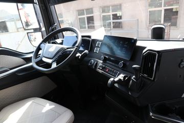 �й����� �ǵ¿�SITRAK C9H�ؿ� 570���� 6X4 AMT�Զ���ǣ����(����)(��Һ��)ͼƬ