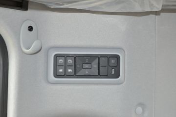 �������ó� ���KR 260���� 4X2 9.8����ʽ�ػ���(�߶�)(DFH5180XXYE6)ͼƬ