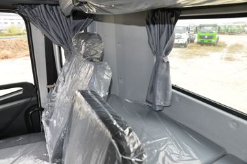 �������ó� ���KR 260���� 4X2 9.8����ʽ�ػ���(�߶�)(DFH5180XXYE6)ͼƬ