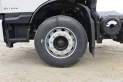 东风商用车 天锦KR 260马力 4X2 9.8米厢式载货车(高顶)(DFH5180XXYE6)