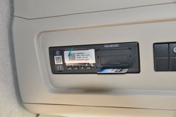 �������ó� ����KL�ؿ� ���ʰ� 465���� 8X4 8.6����ʽ�ػ���(�߶�)ͼƬ