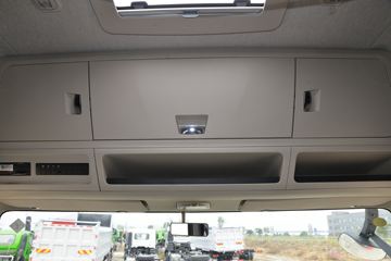 �������ó� ����KL�ؿ� ���ʰ� 465���� 8X4 8.6����ʽ�ػ���(�߶�)ͼƬ