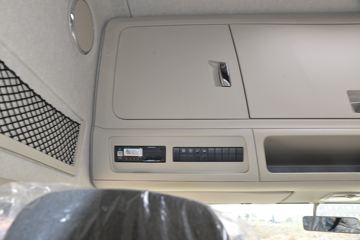 �������ó� ����KL�ؿ� ���ʰ� 465���� 8X4 8.6����ʽ�ػ���(�߶�)ͼƬ