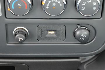 �������ó� ����KL�ؿ� ���ʰ� 465���� 8X4 8.6����ʽ�ػ���(�߶�)ͼƬ