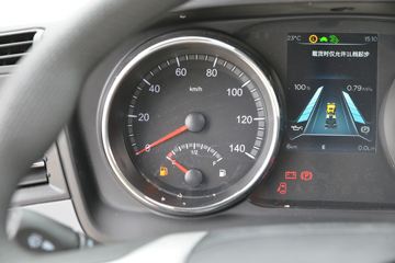 �������ó� ����KL�ؿ� ���ʰ� 465���� 8X4 8.6����ʽ�ػ���(�߶�)ͼƬ