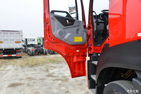 �������񶫷����ó�����KL�ؿ� ���ʰ� 465���� 8X4 