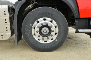 �������ó� ����KL�ؿ� ���ʰ� 465���� 8X4 8.6����ʽ�ػ���(�߶�)ͼƬ