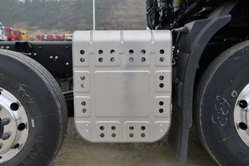 �������ó� ����KL�ؿ� ���ʰ� 465���� 8X4 8.6����ʽ�ػ���(�߶�)ͼƬ