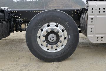 �������ó� ����KL�ؿ� ���ʰ� 465���� 8X4 8.6����ʽ�ػ���(�߶�)ͼƬ