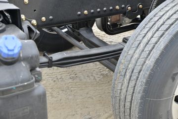 �������ó� ����KL�ؿ� ���ʰ� 465���� 8X4 8.6����ʽ�ػ���(�߶�)ͼƬ