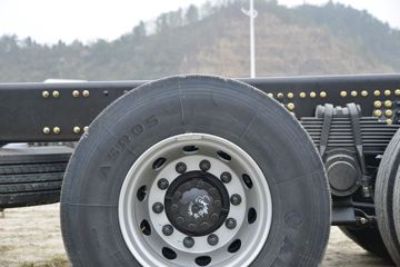 �������ó� ����KL�ؿ� ���ʰ� 465���� 8X4 8.6����ʽ�ػ���(�߶�)ͼƬ