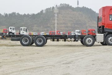 �������ó� ����KL�ؿ� ���ʰ� 465���� 8X4 8.6����ʽ�ػ���(�߶�)ͼƬ