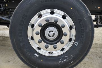 �������ó� ����KL�ؿ� ���ʰ� 465���� 8X4 8.6����ʽ�ػ���(�߶�)ͼƬ