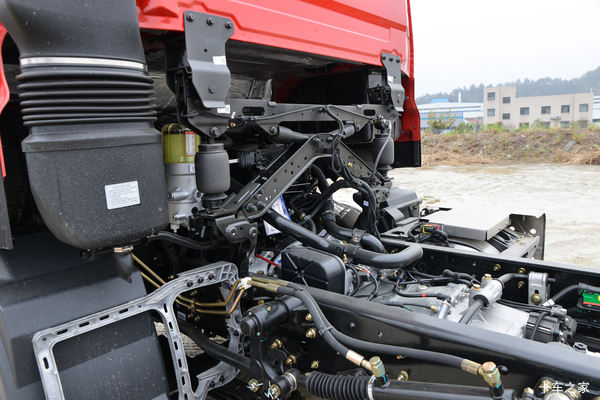 �������񶫷����ó� ����KL ���ʰ� 350���� 6X2 