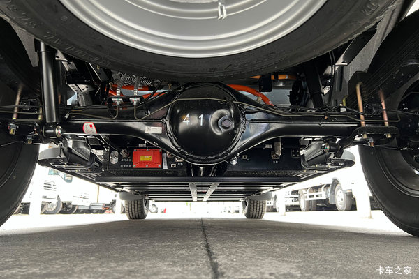 ������ʮ��￧�����ֳ�һ̨ ���ڵ׼�����