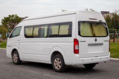 福田商务车 风景G9 2022款 尊享版 160马力 2.4L汽油 9座 长轴高顶商务车