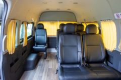 福田商务车 风景G9 2022款 尊享版 160马力 2.4L汽油 9座 长轴高顶商务车