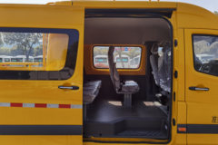 福田商务车 图雅诺 2022款 畅享版 177马力 2.8T柴油 两驱 9座 斗式客车工程车 福田商务车 图雅诺 2022款 畅享版 177马力 2.8T柴油 两驱 9座 斗式客车工程车