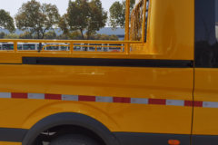 福田商务车 图雅诺 2022款 畅享版 177马力 2.8T柴油 两驱 9座 斗式客车工程车 福田商务车 图雅诺 2022款 畅享版 177马力 2.8T柴油 两驱 9座 斗式客车工程车