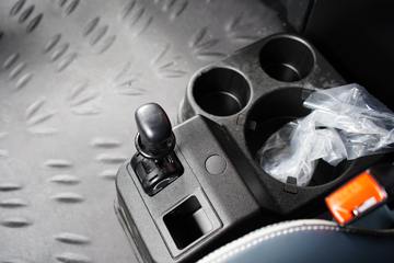 �������� ����H5 270���� 4X2 6.8�ײ�դʽ�ػ���(Һ��)ͼƬ