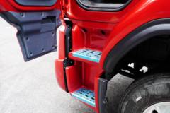 东风柳汽 乘龙H5 270马力 4X2 6.8米仓栅式载货车(液缓)(LZ5180CCYH5AC1)