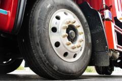 东风柳汽 乘龙H5 270马力 4X2 6.8米仓栅式载货车(液缓)(LZ5180CCYH5AC1)