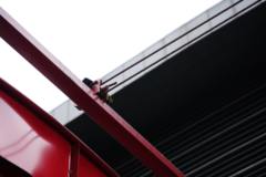 东风柳汽 乘龙H5 270马力 4X2 6.8米仓栅式载货车(液缓)(LZ5180CCYH5AC1)