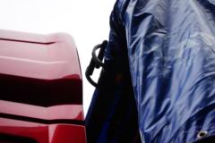 东风柳汽 乘龙H5 270马力 4X2 6.8米仓栅式载货车(液缓)(LZ5180CCYH5AC1)