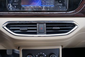 ������Խ ��Խ��V5 2.6T 2�� ���綯��ʽ���䳵41.86kWhͼƬ