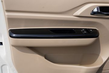 ������Խ ��Խ��V5 2.6T 2�� ���綯��ʽ���䳵41.86kWhͼƬ